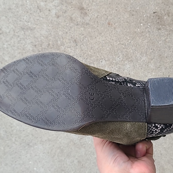 Vionic Naomi Ankle Boots - Picture 7 of 12